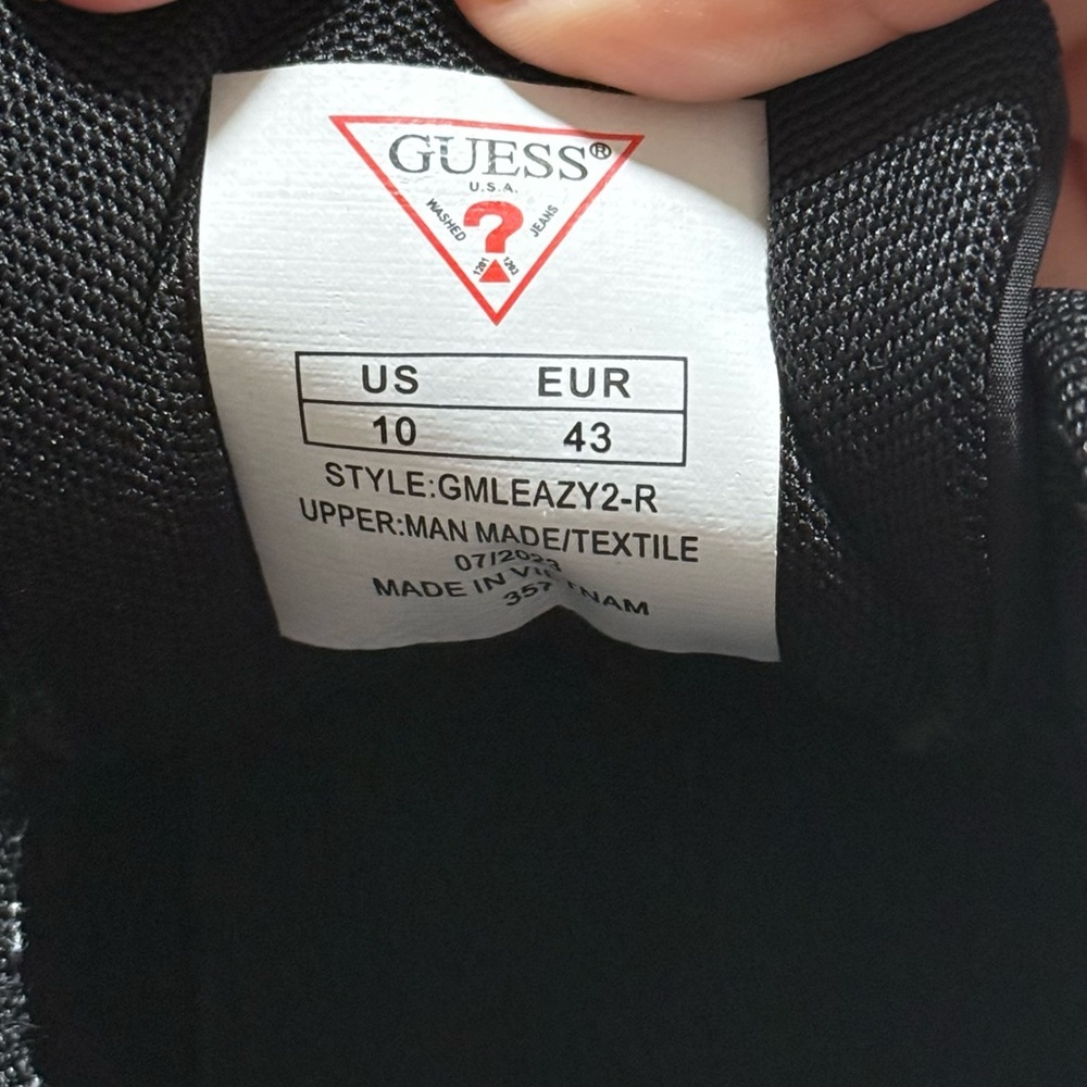 GUESS Men’s Black and White Low-Top Sneakers with Logo Panel - Picture 3 of 3
